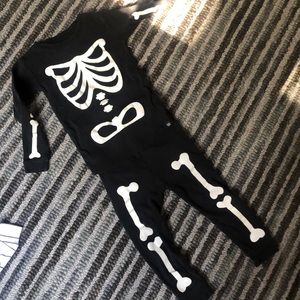 Gap Skeleton pj